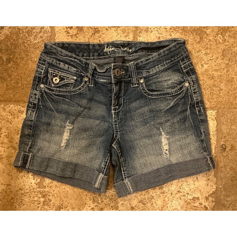 Anja Jeans Womens Denim Shorts Size 5/6 With Embroidered Back Pockets